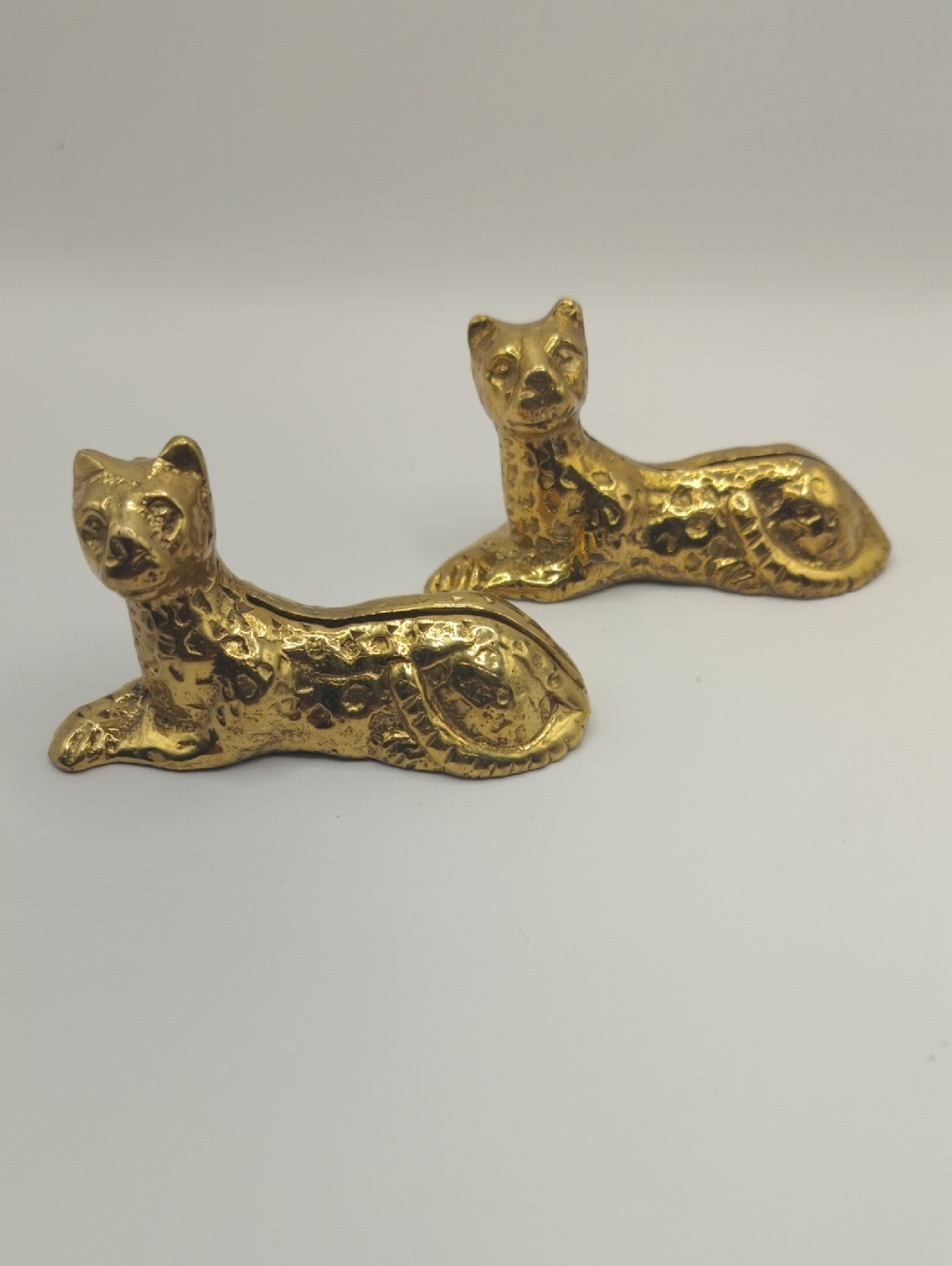 Set of 2 High Quality Brass Leopard Card or Picture Holders Made in India
